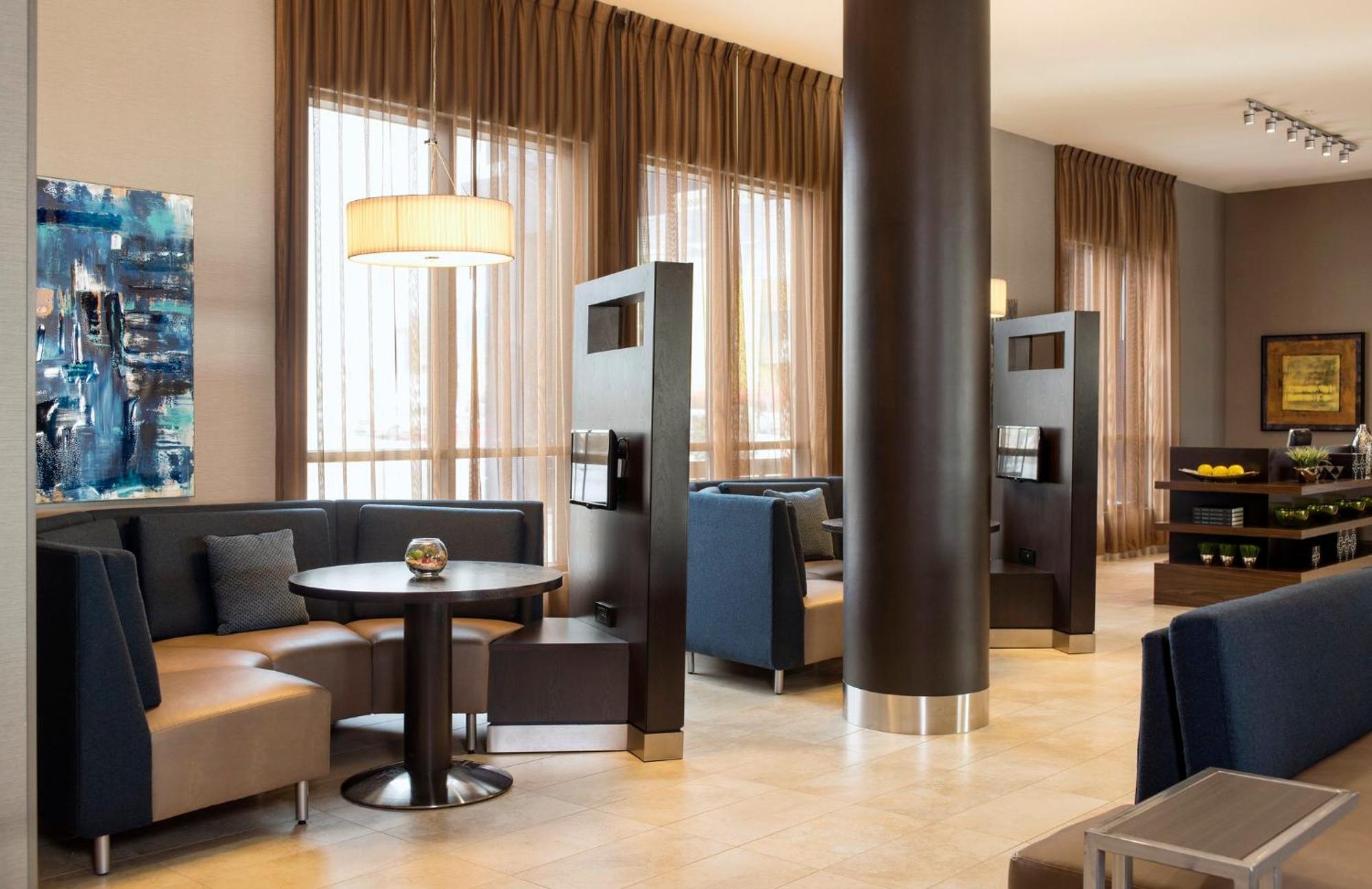 Hotel Courtyard By Marriott South 3*