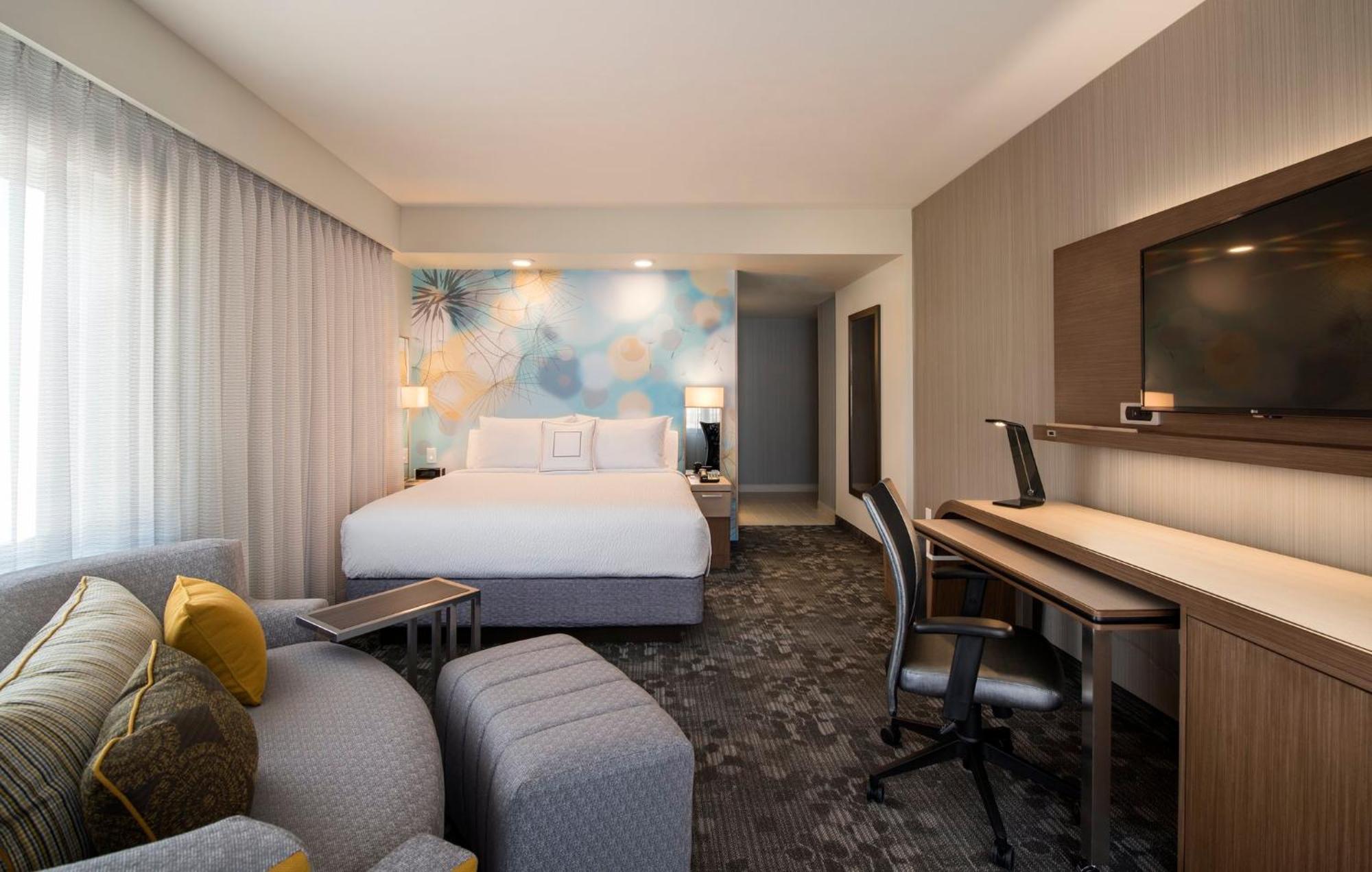 Courtyard By Marriott South Calgary